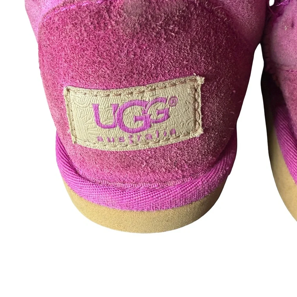 UGG 5251 Classic Short Purple Size 2 Little Girls